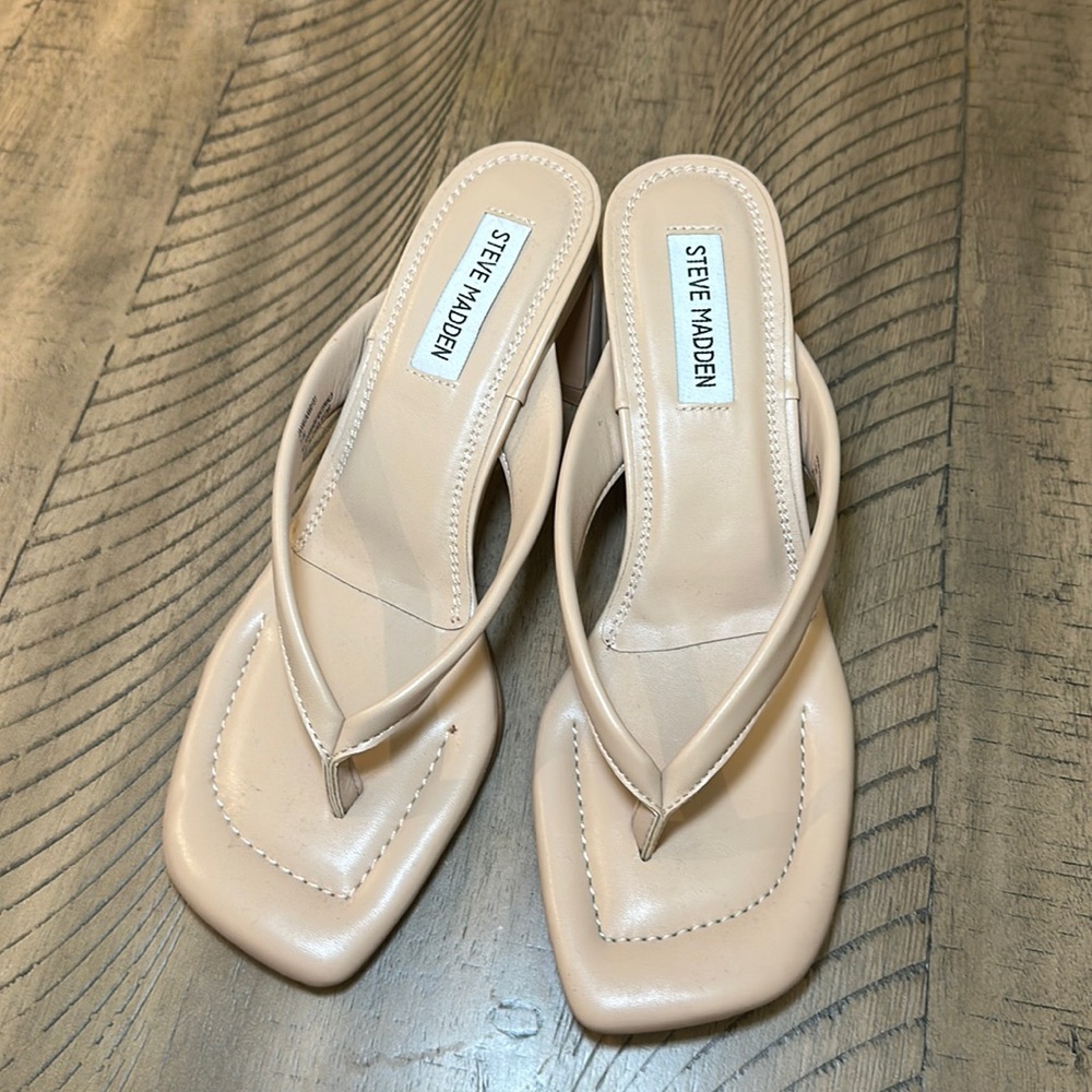 Steve Madden nude heeled sandals size 7.5